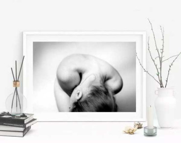 Naket & abstrakt svartvit fotokonst