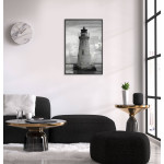 Klassisk fyr i havet - Svartvit poster