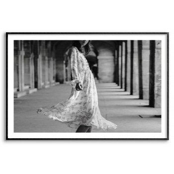 Woman in dress - Black and white poster