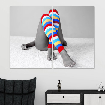 Naket Svartvitt och Färgglada Strumpor