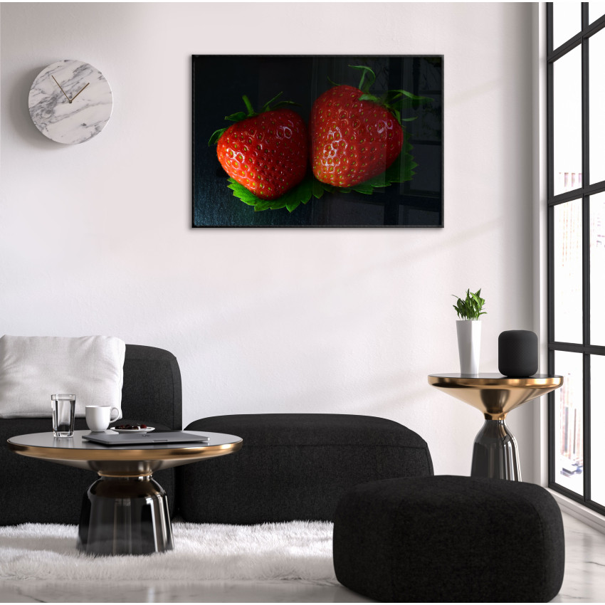 Jordgubbar med M&ouml;rk Bakgrund - Poster